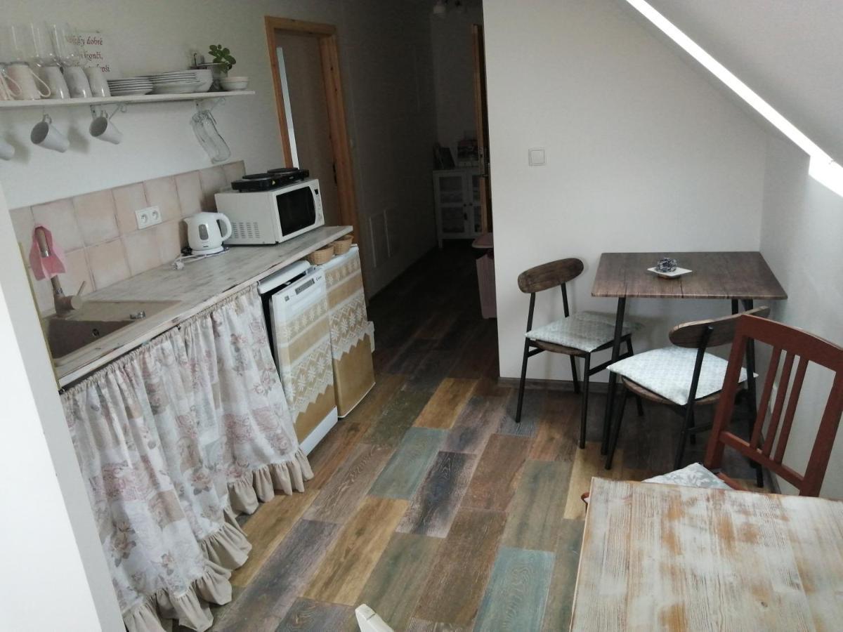 Ubytování Otín Jindřichŭv Hradec Exterior foto