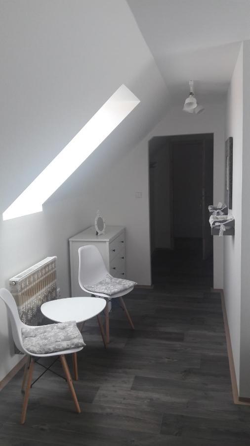 Ubytování Otín Jindřichŭv Hradec Exterior foto